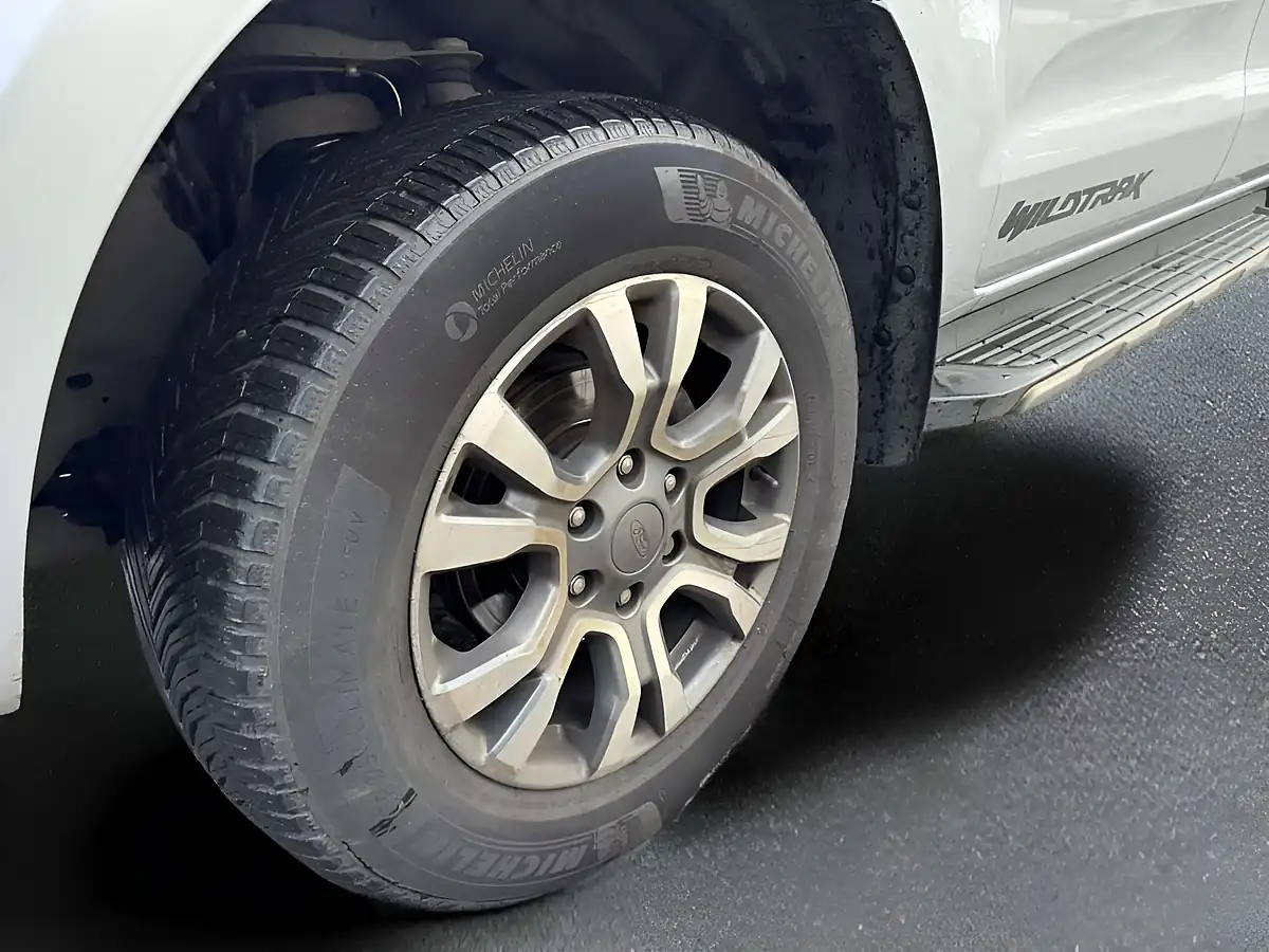 Used 2022 Ford Ranger Wildtrak Silver - Interior and Exterior details 17