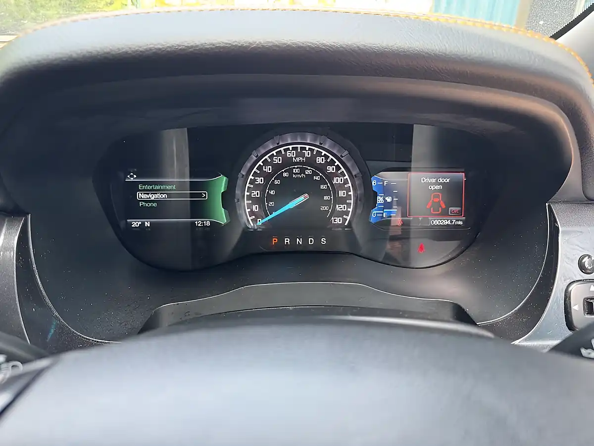 Used 2022 Ford Ranger Wildtrak White - Interior and Exterior details 16