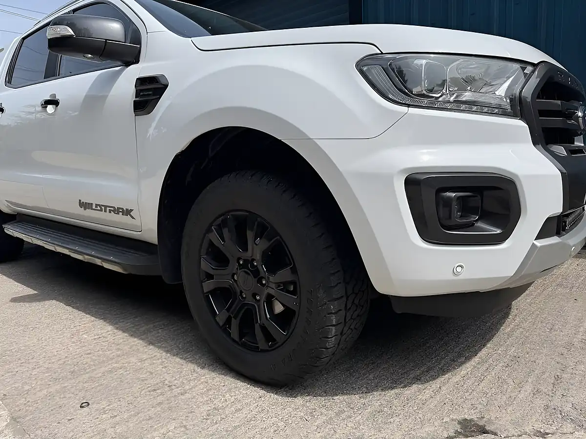 Used 2022 Ford Ranger Wildtrak White - Interior and Exterior details 9