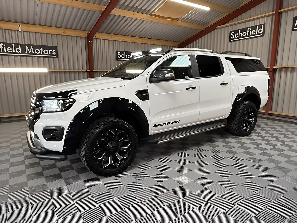 Used 2022 Ford Ranger Wildtrak White - Interior and Exterior details 18