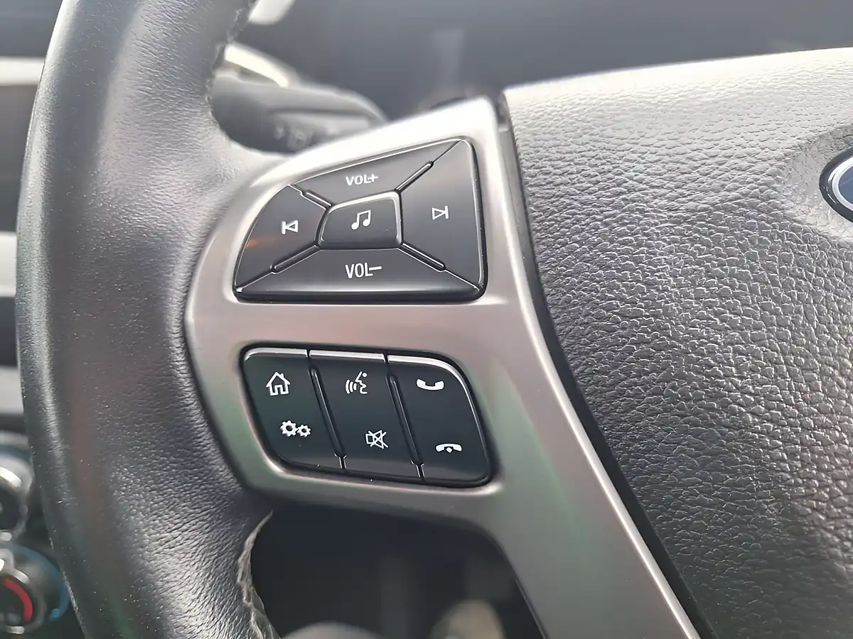 Used 2022 Ford Ranger Xlt White - Interior and Exterior details 12