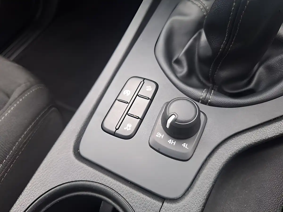 Used 2022 Ford Ranger Xlt White - Interior and Exterior details 18