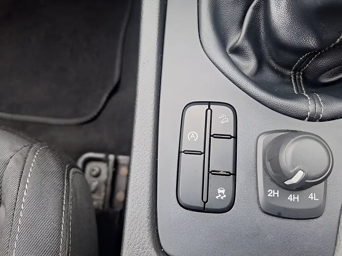 Used 2022 Ford Ranger Xlt White - Interior and Exterior details 19