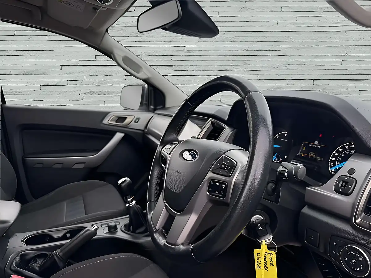 Used 2022 Ford Ranger Xlt White - Interior and Exterior details 13