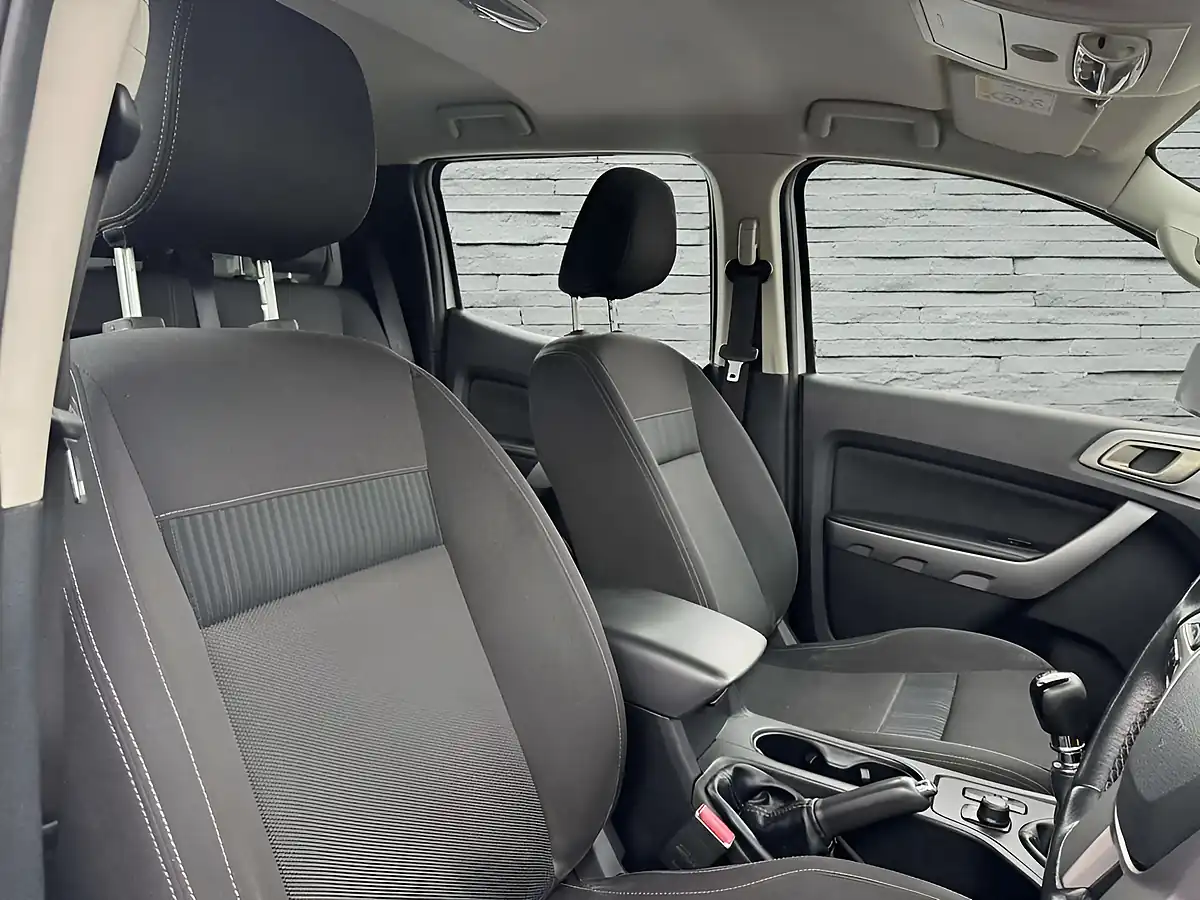 Used 2022 Ford Ranger Xlt White - Interior and Exterior details 16