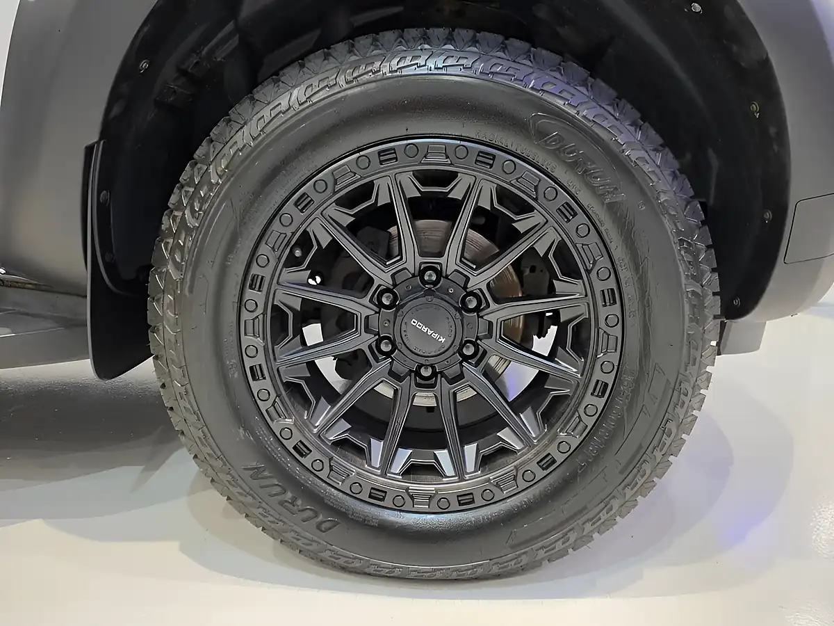 Used 2022 Ford Ranger Zenith ZT1 Silver - Interior and Exterior details 9