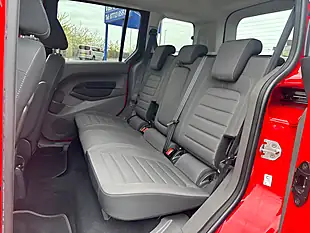 Used 2022 Ford Tourneo Connect Titanium Red - Interior and Exterior details 13
