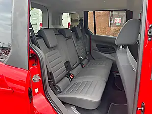 Used 2022 Ford Tourneo Connect Titanium Red - Interior and Exterior details 15