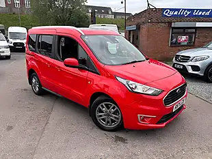 Used 2022 Ford Tourneo Connect Titanium Red - Interior and Exterior details 2