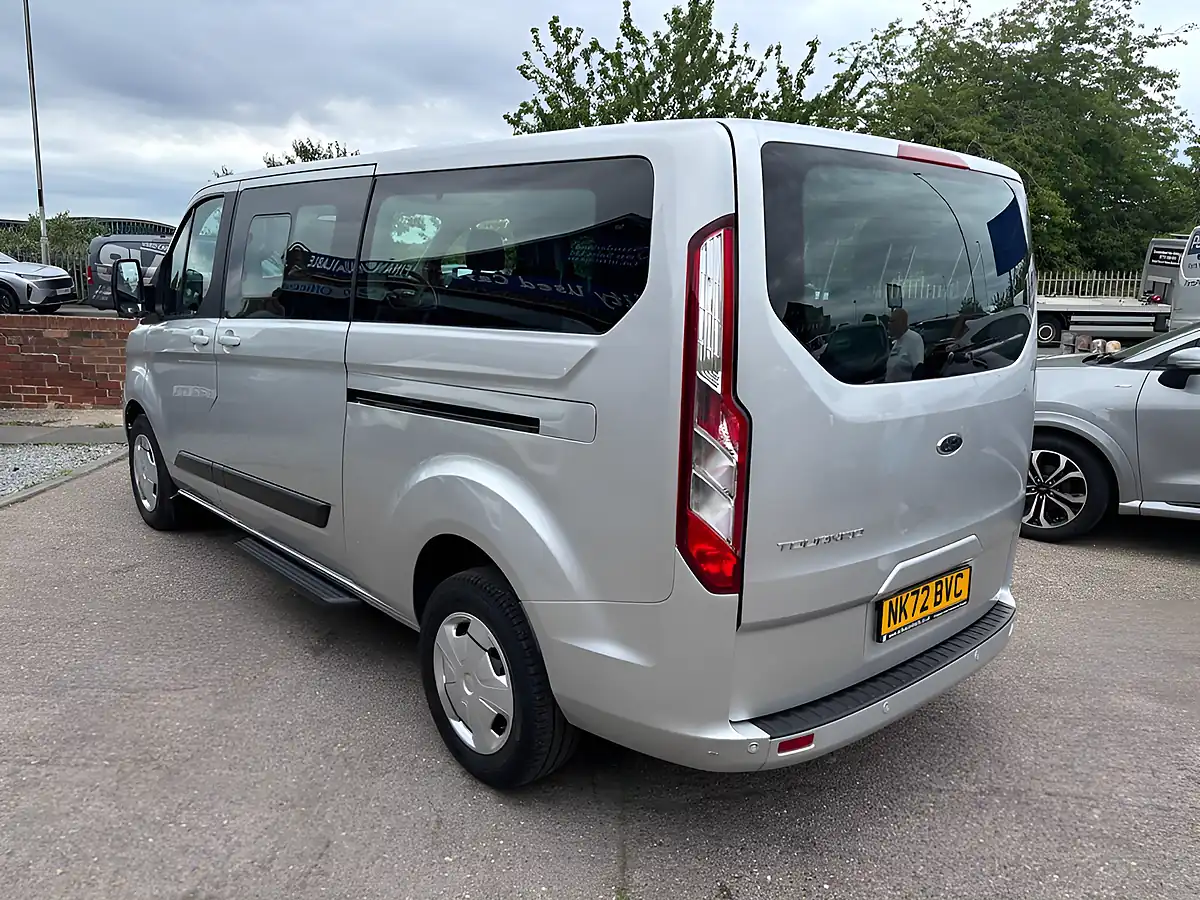 Used 2022 Ford Tourneo Custom Leader Shuttle Silver - Interior and Exterior details 6