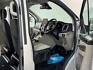 Used 2022 Ford Tourneo Custom Titanium Moondust Silver - Interior and Exterior details 11