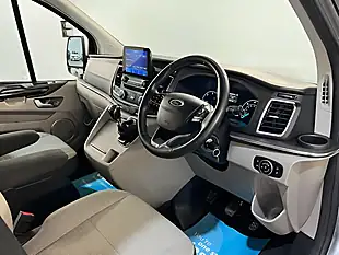Used 2022 Ford Tourneo Custom Titanium Moondust Silver - Interior and Exterior details 12