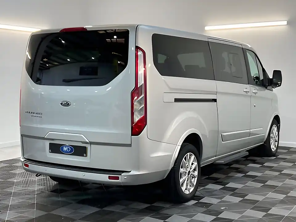 Used 2022 Ford Tourneo Custom Titanium Moondust Silver - Interior and Exterior details 4
