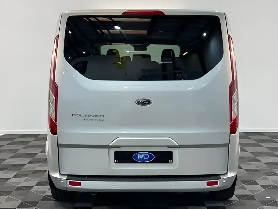 Used 2022 Ford Tourneo Custom Titanium Moondust Silver - Interior and Exterior details 5