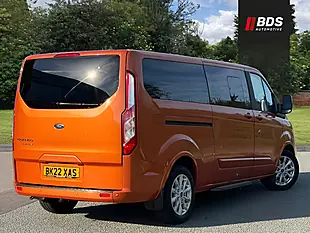 Used 2022 Ford Tourneo Custom Titanium Orange - Interior and Exterior details 12