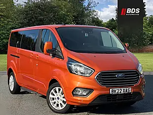 Used 2022 Ford Tourneo Custom Titanium Orange - Interior and Exterior details 15