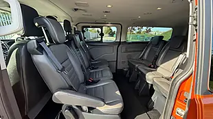 Used 2022 Ford Tourneo Custom Titanium Orange - Interior and Exterior details 7