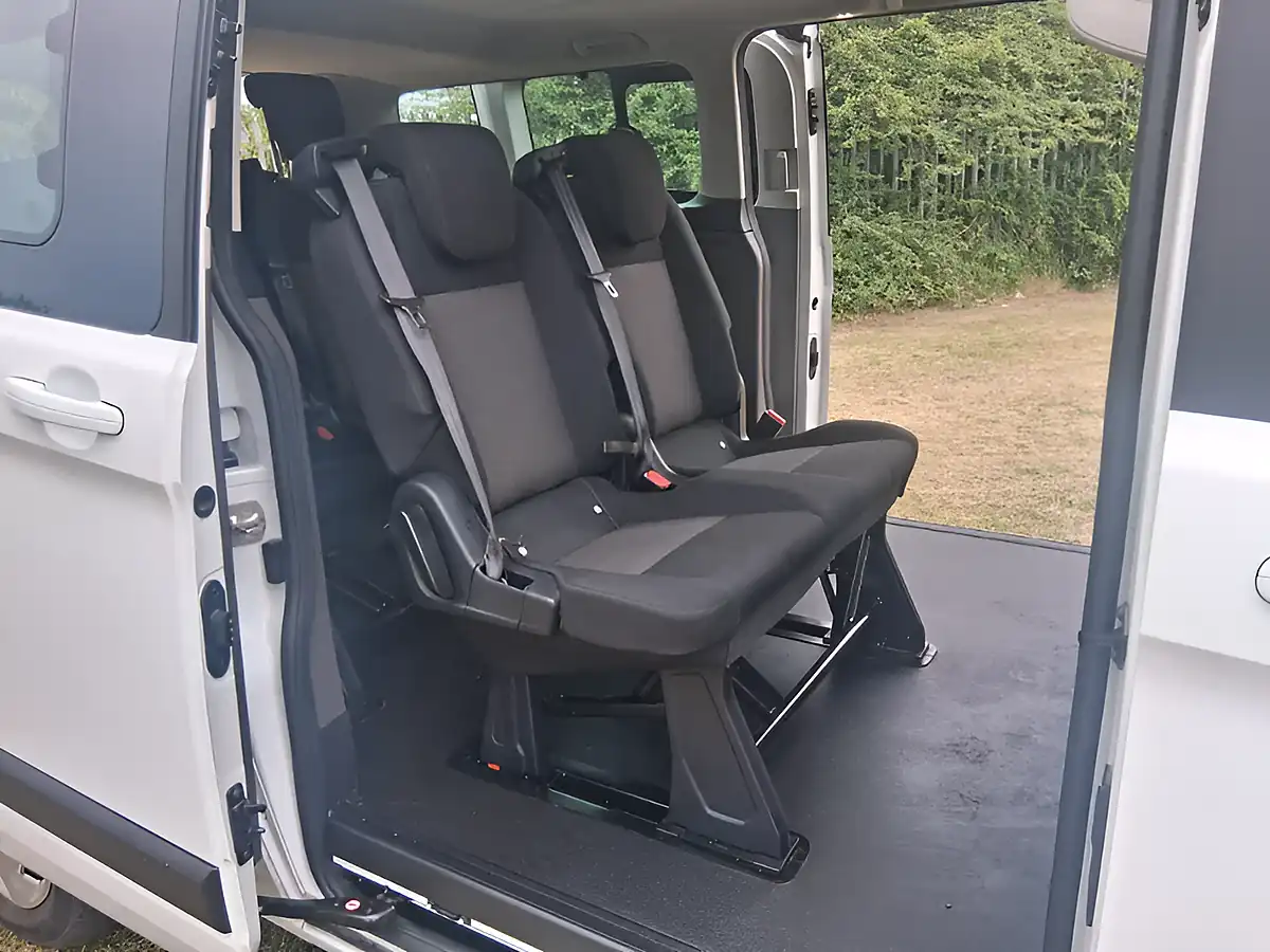 Used 2022 Ford Tourneo Custom White - Interior and Exterior details 10