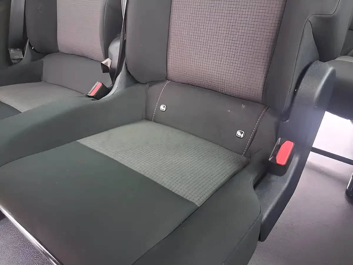 Used 2022 Ford Tourneo Custom White - Interior and Exterior details 13