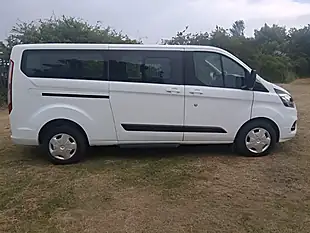 Used 2022 Ford Tourneo Custom White - Interior and Exterior details 6