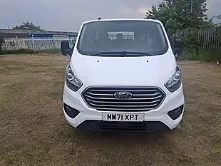 Used 2022 Ford Tourneo Custom White - Interior and Exterior details 8