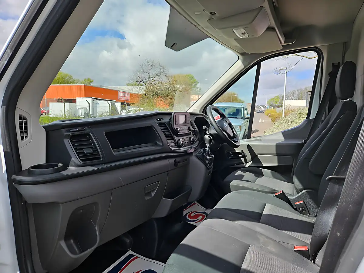 Used 2022 Ford Transit 350 Leader Jumbo Lwb White - Interior and Exterior details 12