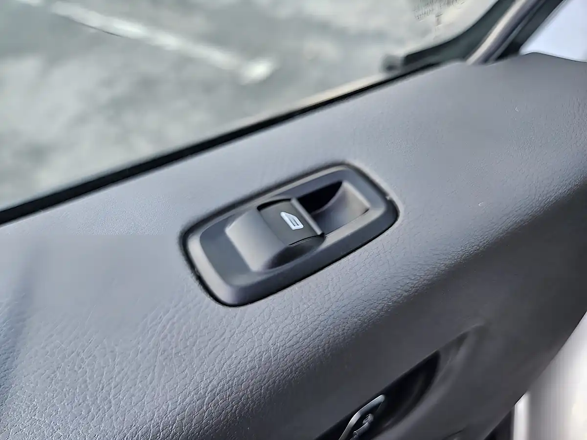 Used 2022 Ford Transit 350 Leader L4 Dropside Frozen White (solid Colour) - Interior and Exterior details 18