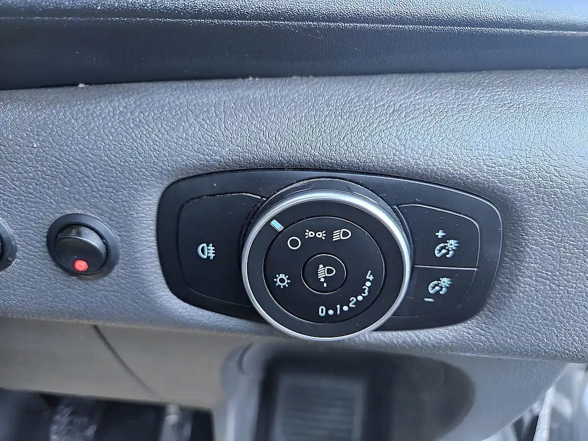 Used 2022 Ford Transit 350 Leader L4 Dropside Frozen White (solid Colour) - Interior and Exterior details 19