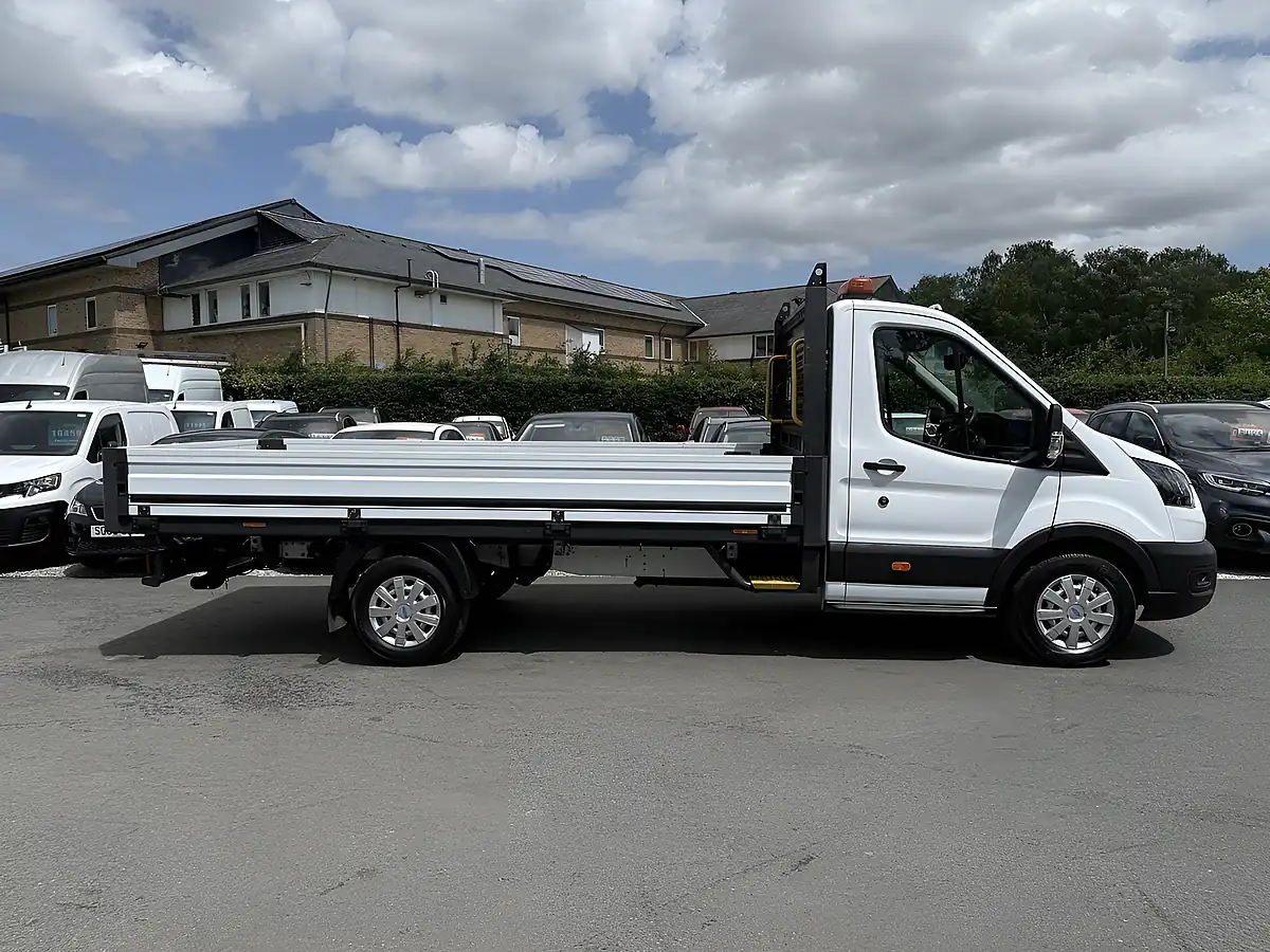 Used 2022 Ford Transit 350 Leader L4 Dropside Frozen White (solid Colour) - Interior and Exterior details 8
