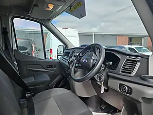 Used 2022 Ford Transit 350 Leader Luton White - Interior and Exterior details 11