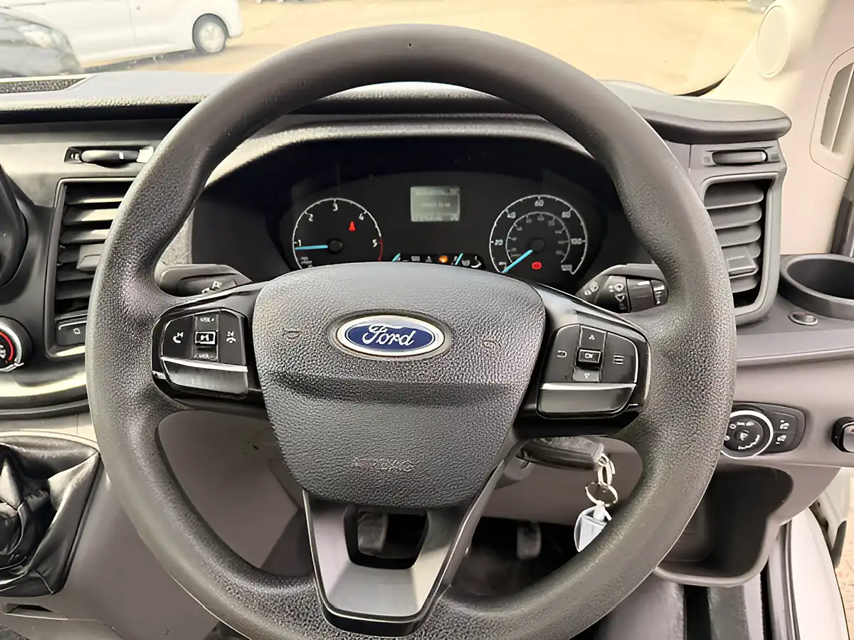 Used 2022 Ford Transit 350 Leader Lwb White - Interior and Exterior details 17