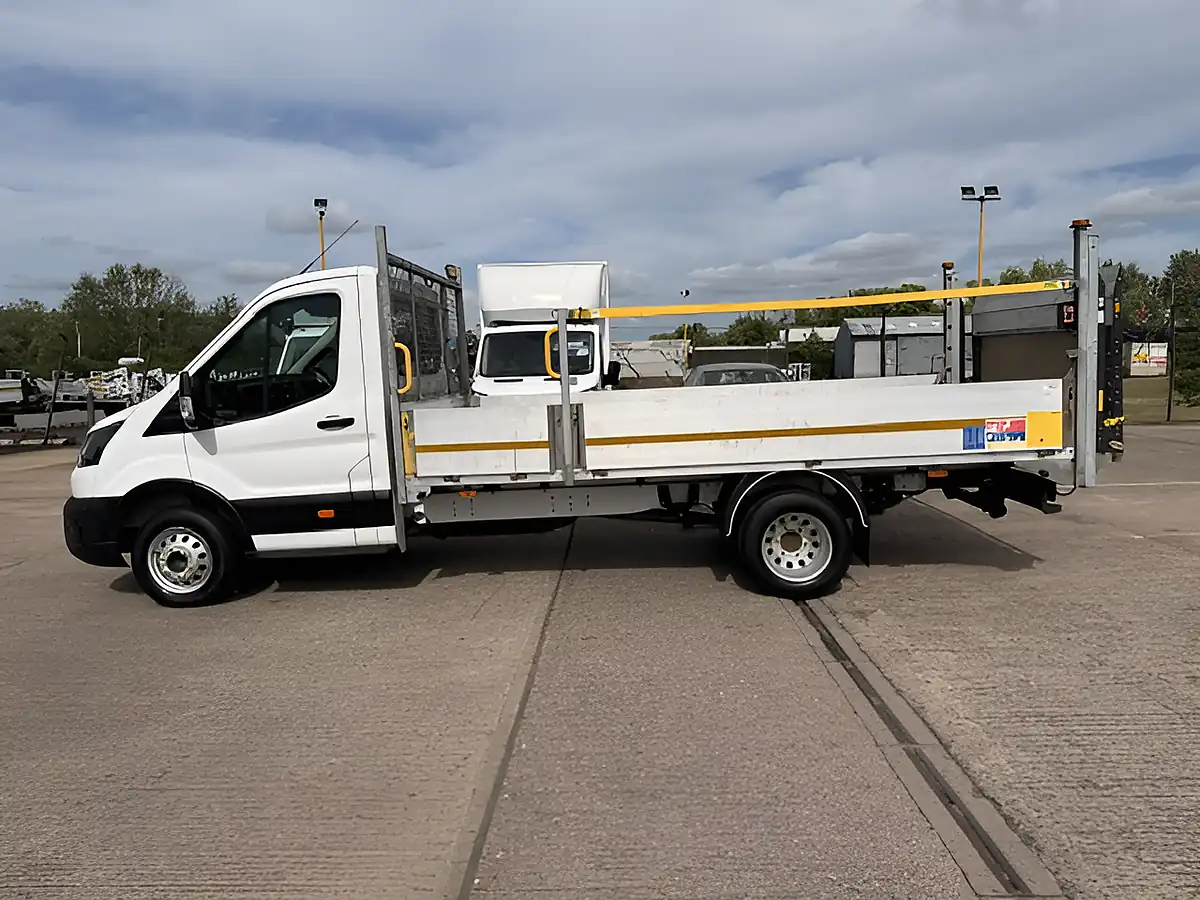 Used 2022 Ford Transit 350 Leader Lwb White - Interior and Exterior details 6