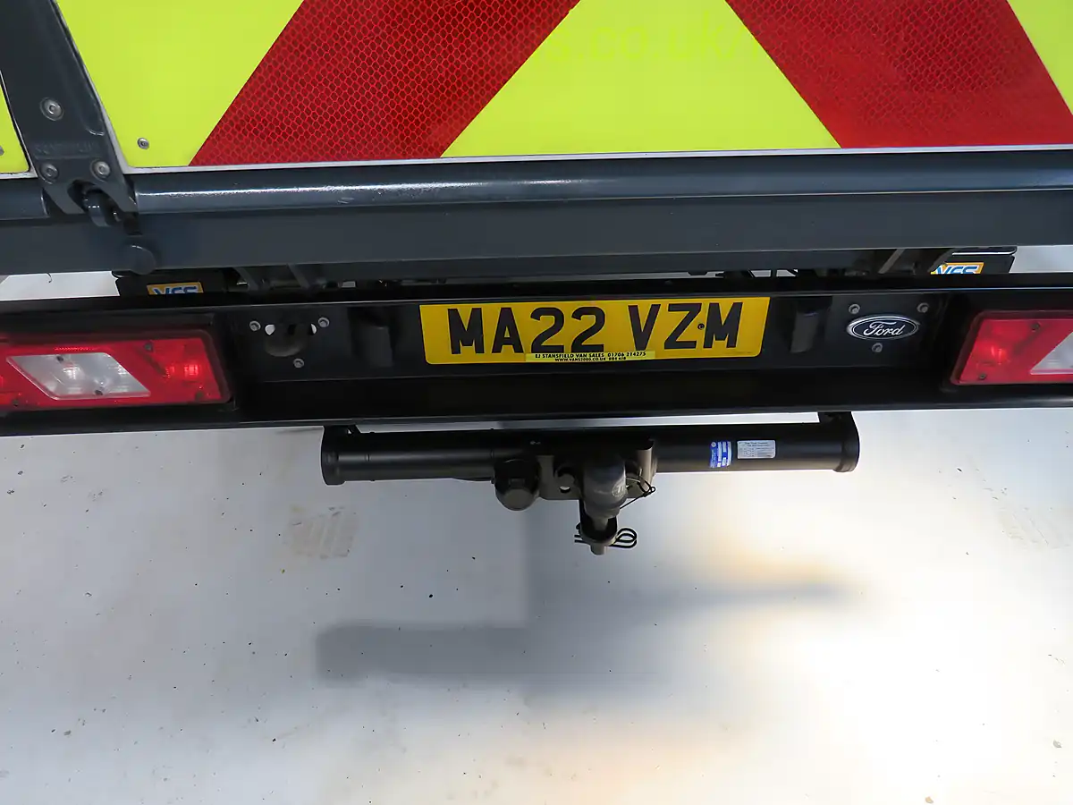 Used 2022 Ford Transit 350 Leader Single Cab Tipper White - Interior and Exterior details 5