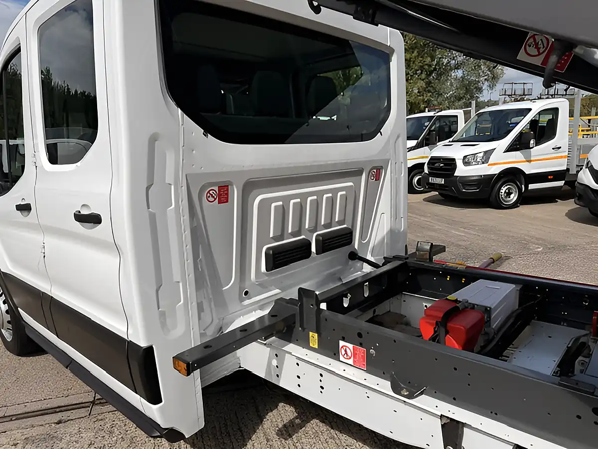 Used 2022 Ford Transit 350 Leader Tipper Double Cab L3 White - Interior and Exterior details 13