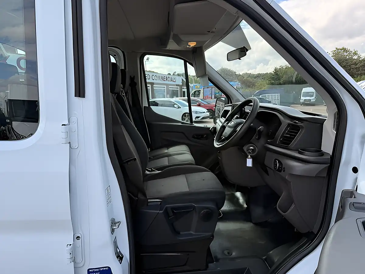 Used 2022 Ford Transit 350 Leader Tipper Double Cab L3 White - Interior and Exterior details 17