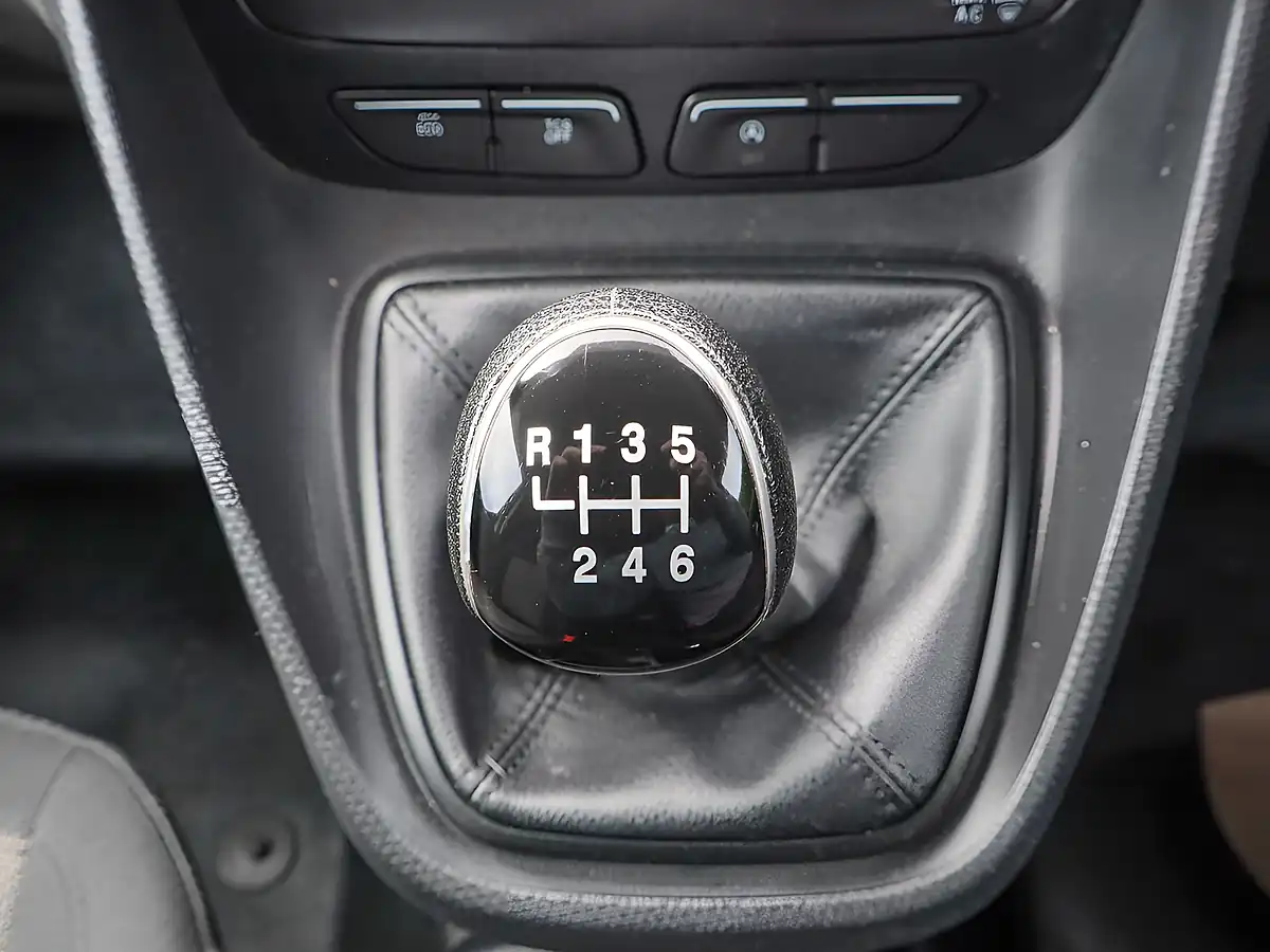 Used 2022 Ford Transit Connect 230 Ecoblue Leader Frozen White - Interior and Exterior details 16