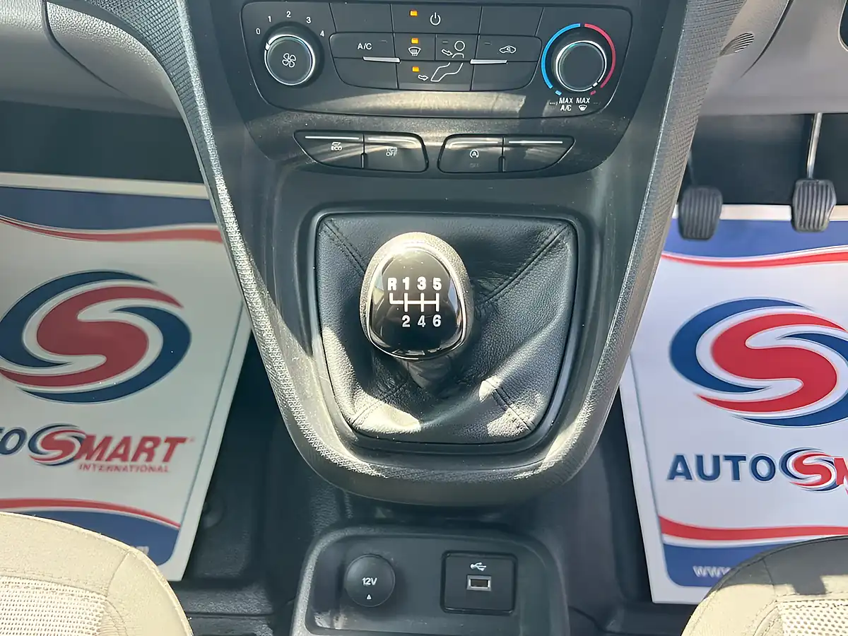 Used 2022 Ford Transit Connect Leader White - Interior and Exterior details 10