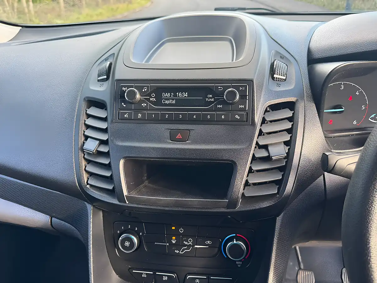 Used 2022 Ford Transit Connect Leader White - Interior and Exterior details 11