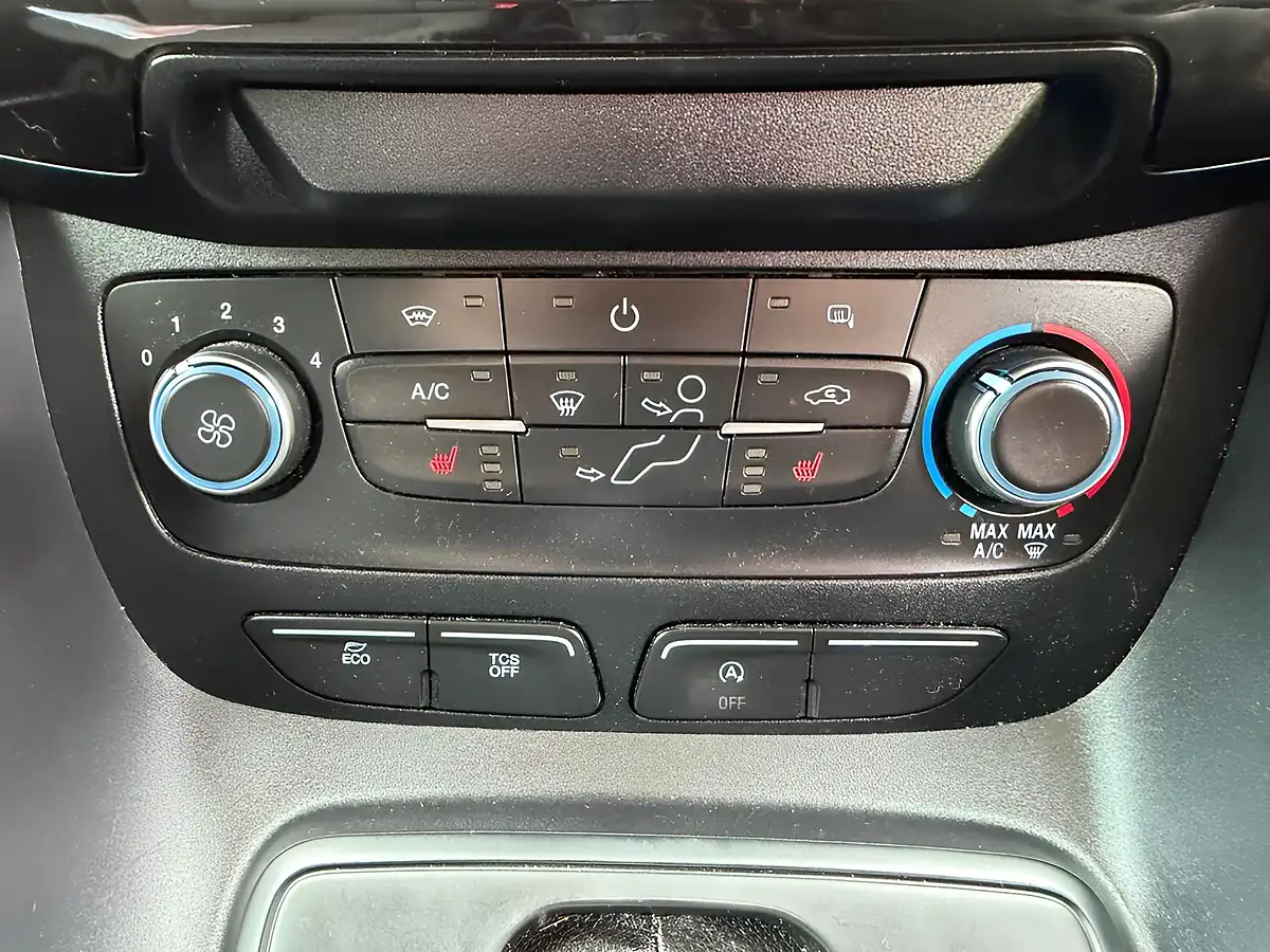 Used 2022 Ford Transit Connect Limited Grey - Interior and Exterior details 11
