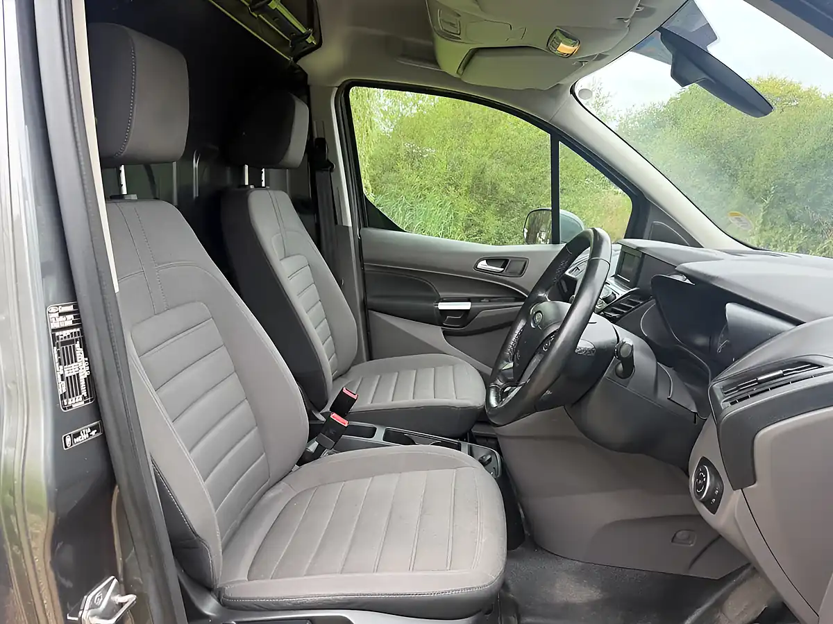 Used 2022 Ford Transit Connect Limited Grey - Interior and Exterior details 15