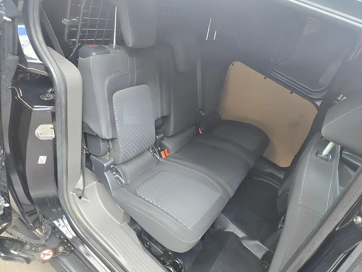 Used 2022 Ford Transit Connect Trend D/Cab Van Black - Interior and Exterior details 10