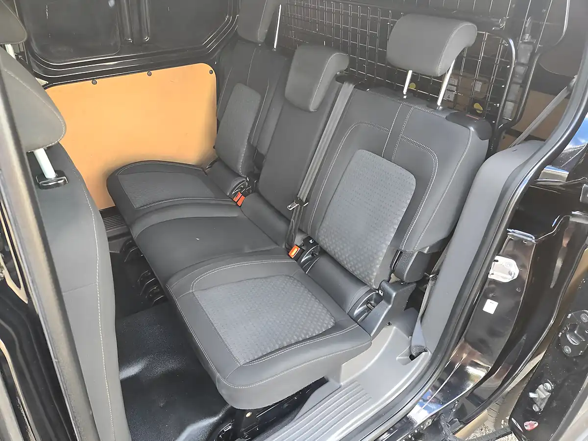 Used 2022 Ford Transit Connect Trend D/Cab Van Black - Interior and Exterior details 4