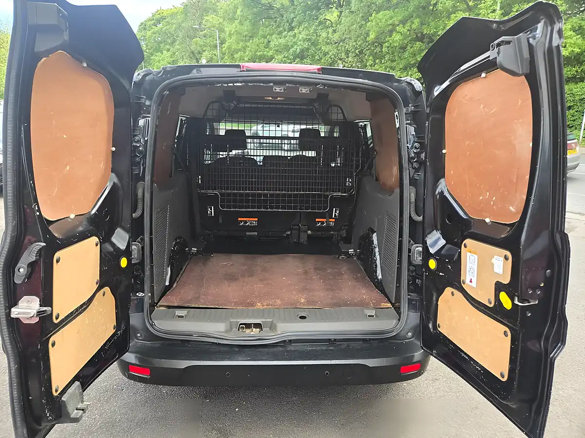 Used 2022 Ford Transit Connect Trend D/Cab Van Black - Interior and Exterior details 7