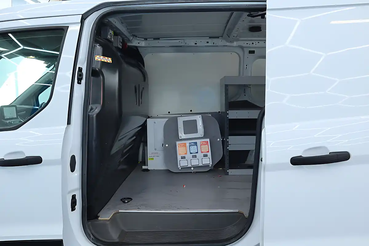 Used 2022 Ford Transit Connect Trend White - Interior and Exterior details 12