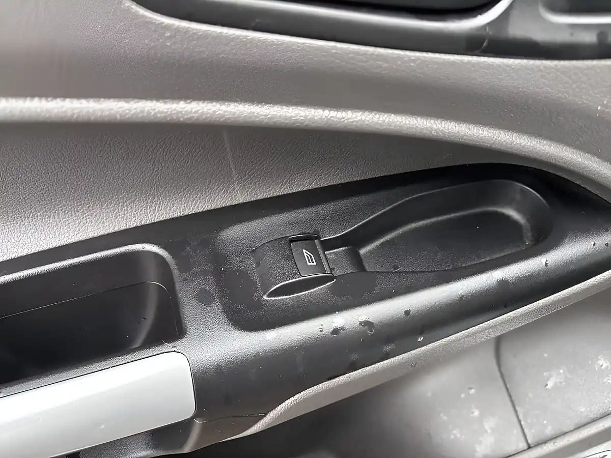 Used 2022 Ford Transit Connect Trend White - Interior and Exterior details 10