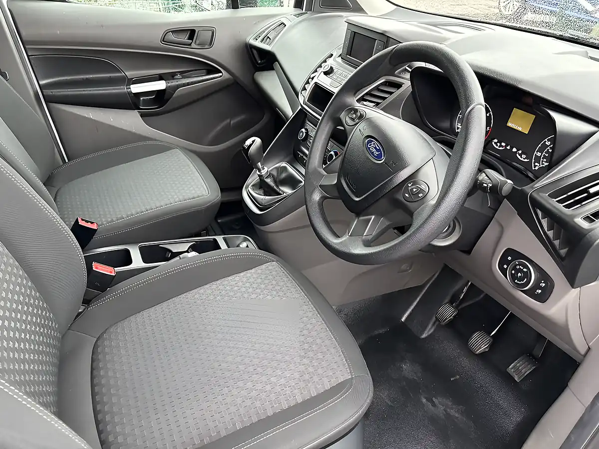 Used 2022 Ford Transit Connect Trend White - Interior and Exterior details 14