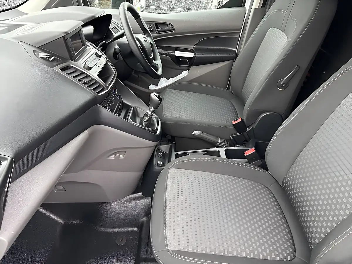 Used 2022 Ford Transit Connect Trend White - Interior and Exterior details 19