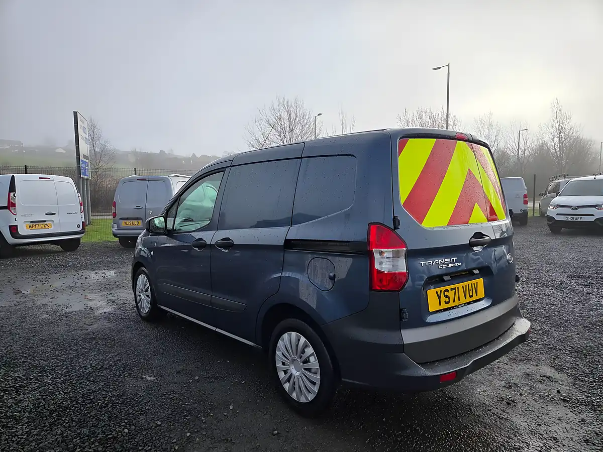 Used 2022 Ford Transit Courier Leader L1 Blue - Interior and Exterior details 12