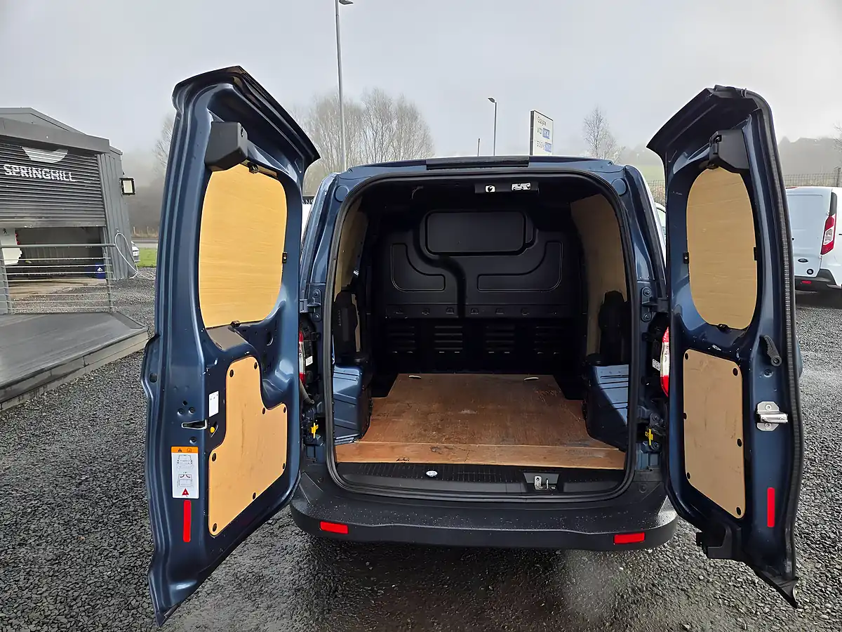 Used 2022 Ford Transit Courier Leader L1 Blue - Interior and Exterior details 16