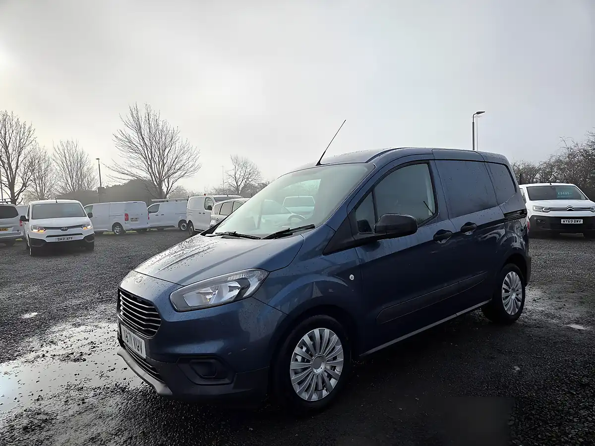 Used 2022 Ford Transit Courier Leader L1 Blue - Interior and Exterior details 6